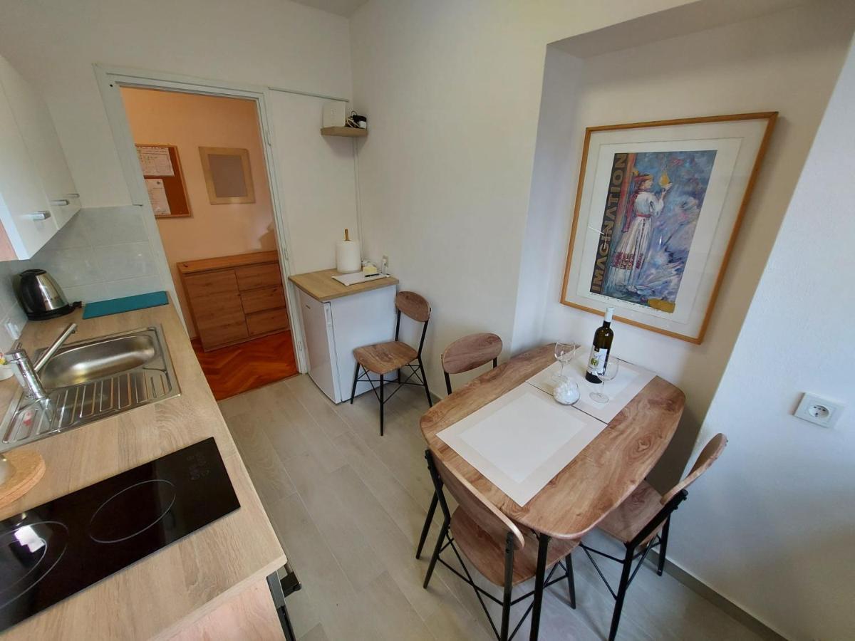 Marconi Apartment ซาเกร็บ ภายนอก รูปภาพ